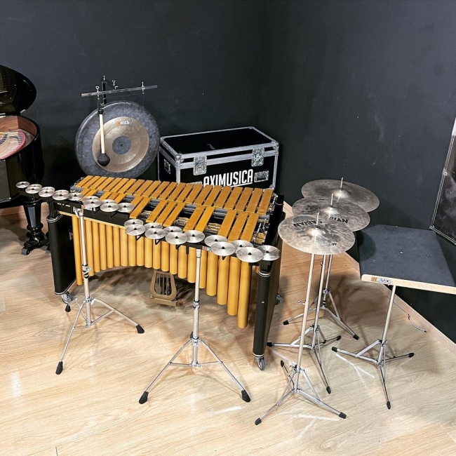 Instagram - Listo para tocar #Vibráfono @saitomarimba #Crotalos @zildjiancompany #Platos @s